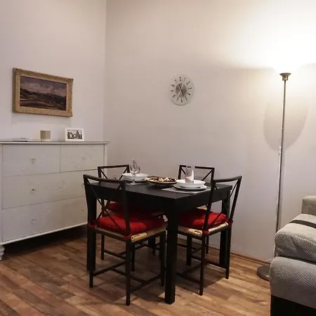 Bilkova Apartment *